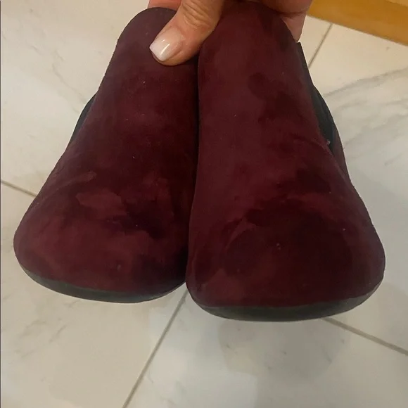 Franco Sarto Burgundy Suede Loafers Heels Sz 8.5 (40) - Picture 8 of 13